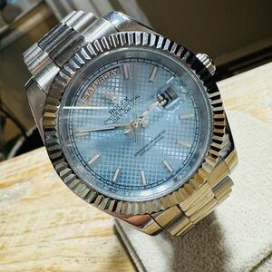 Rolex Day-Date 40 President Platinum Ice Blue Diagonal Motif Dial 228236